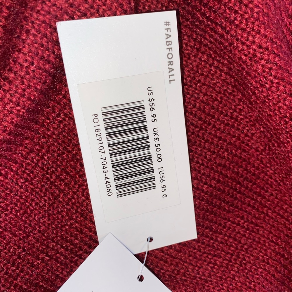 Red knitted sweater - Picture 3 of 4